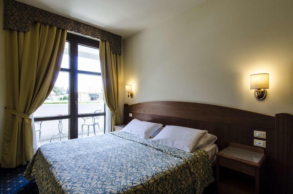 Superior Double or Twin Room Garden View,239885089:JPEG